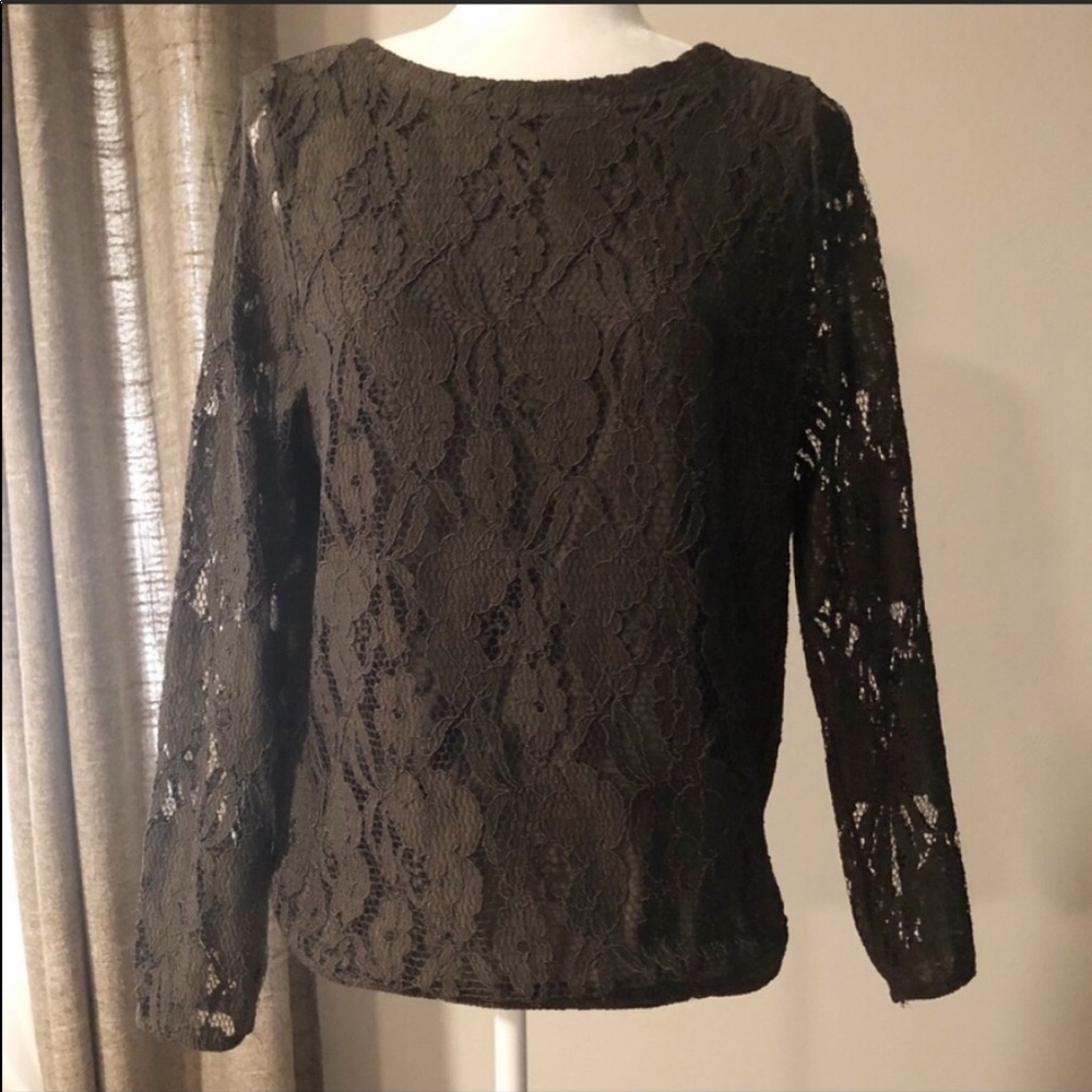 H&M olive green lace front top